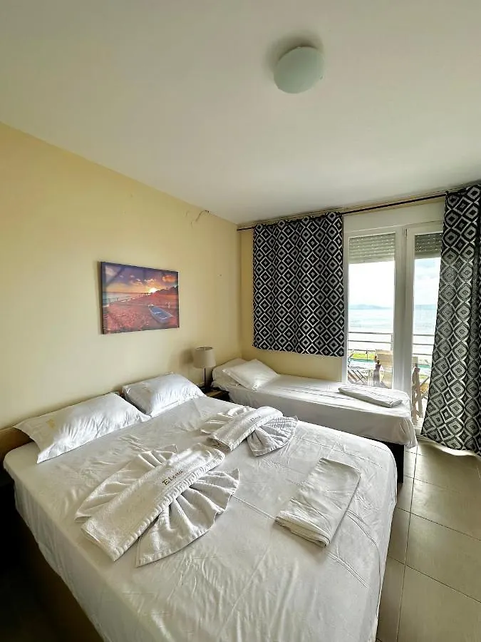 Διαμέρισμα Rooms Elena Νέα Ποτίδαια
