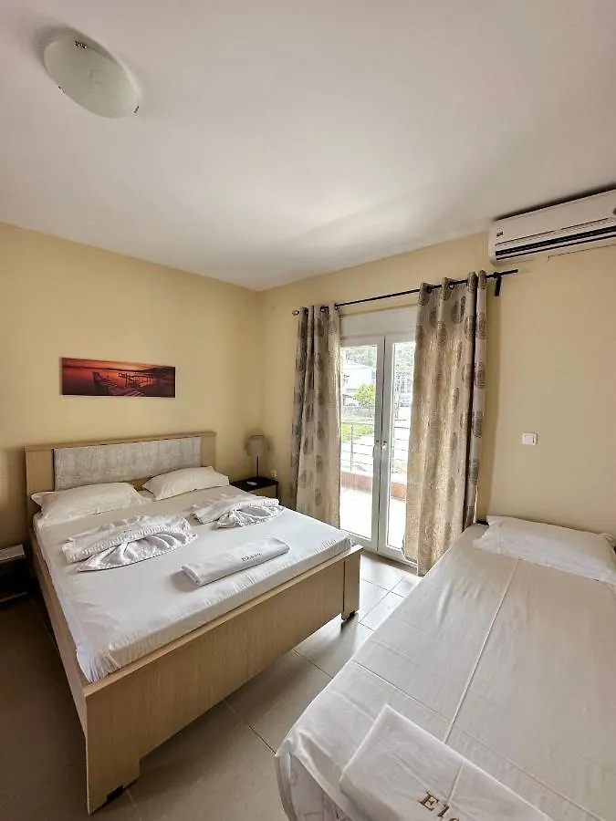 Rooms Elena Νέα Ποτίδαια
