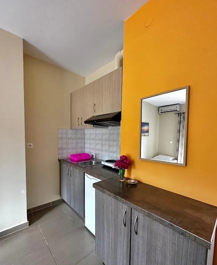 Rooms Elena Νέα Ποτίδαια 0*,  Ελλάδα